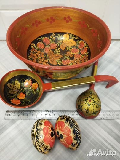 Хохлома: блюдо, черпак, ложки