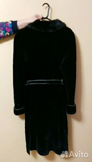 Мутоновая шуба, воротник норка