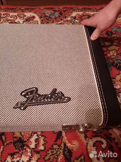 Кейс для электрогитары Fender
