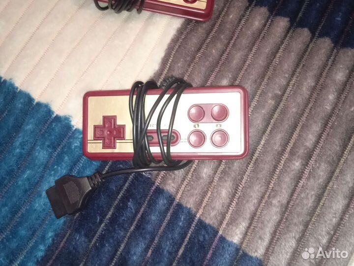 Игровая приставка 