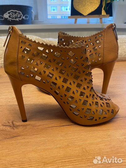 Туфли женские