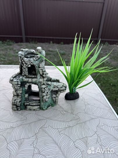 Аквариумный декор грот и водоросли