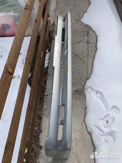 Губа на бампер toyota hiace h200 trh223