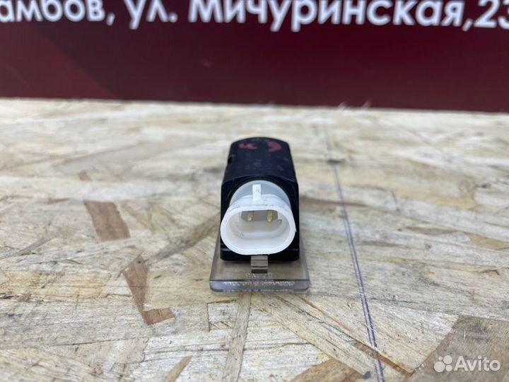 Плафон подсветки номера LADA Vesta