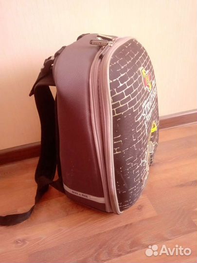 Рюкзак школьный