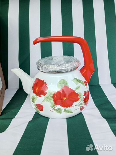 Чайник эмалированный новый