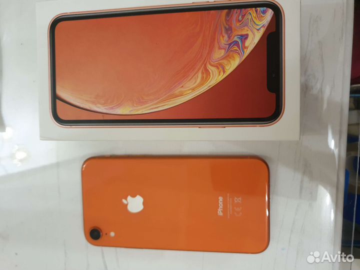 Телефон iPhone хр 128 гб