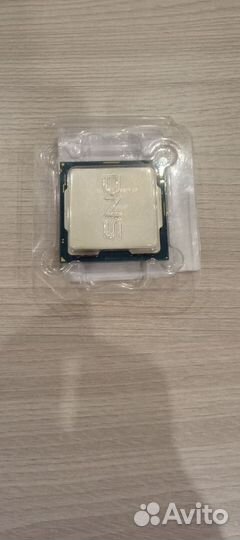 Процессор Intel Core i7-9700F