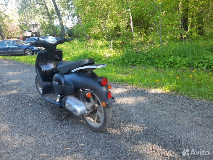 Скутер Stels Alpha Benelli