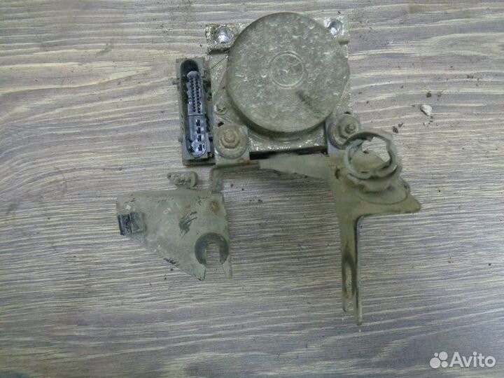 Блок abs Renault Logan LS0G K7MF710 2007