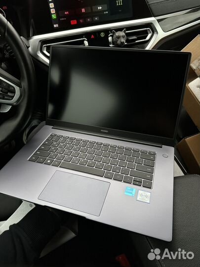 Ноутбук Huawei Matebook i3/8Gb/256G Win10