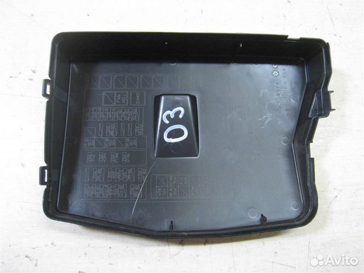 Крышка блока предохранителей (моторный отсек) Toy