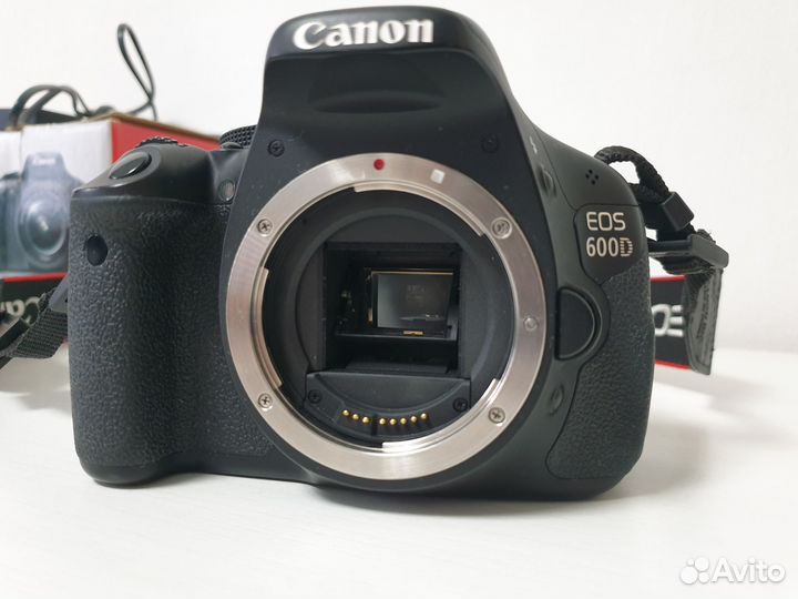 Фотоаппарат canon 600d и объектив Tamron 18-200