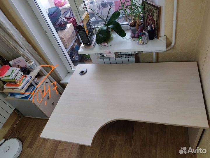 Компьютерный стол