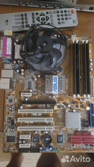 Материнская плата 775