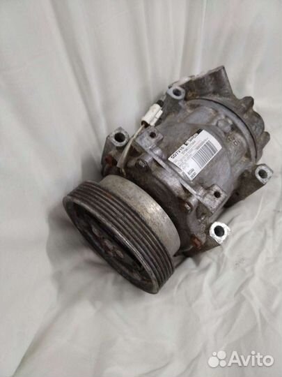 Компрессор кондиционера Renault Logan Sandero