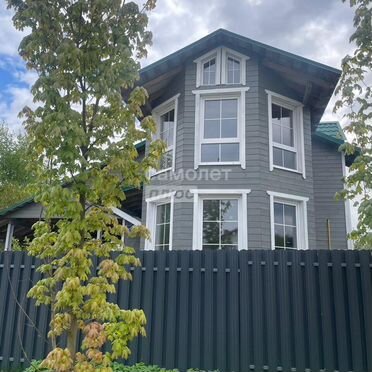 Дом 191 м² на участке 8,5 сот.