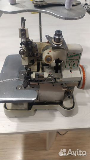 Оверлок промышленный 3-х ниточный Jasmin GN 10–3D