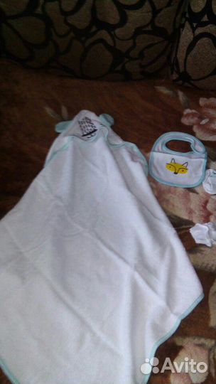 Комплект для новорожденных плюс погремушка