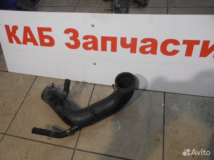 Патрубок воздушный Nissan GA16 GA16DE