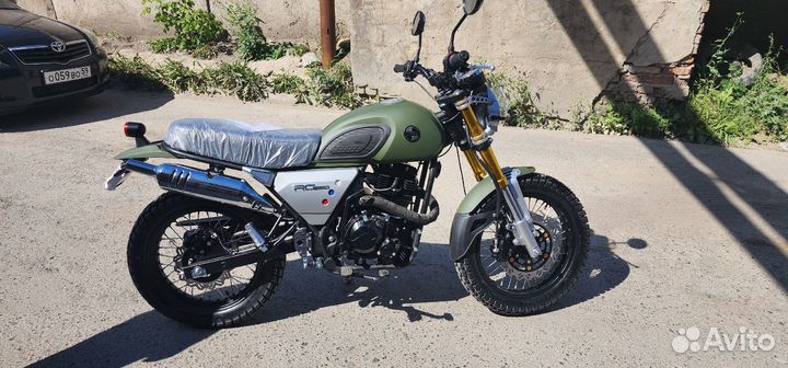 Рейсер triumph 2023 год Новый