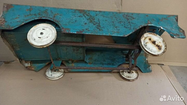 Педальная машина Нева СССР