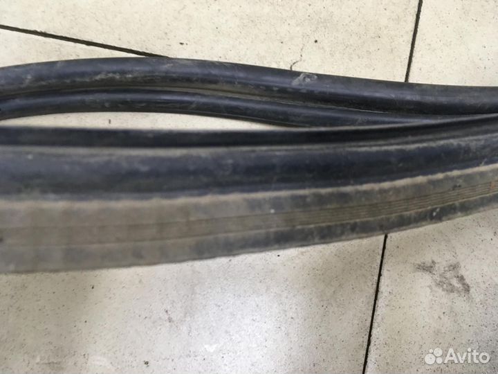 Уплотнитель багажника Focus I 1998-2004