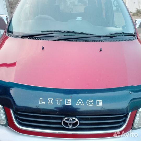 Toyota Lite Ace Noah 2.0 AT, 2000, 25 120 км