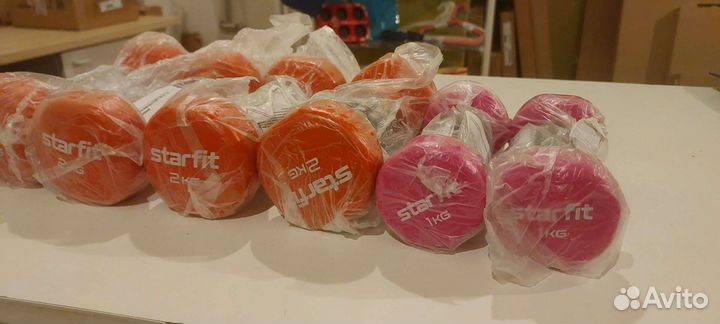 Гантели новые в упаковке
