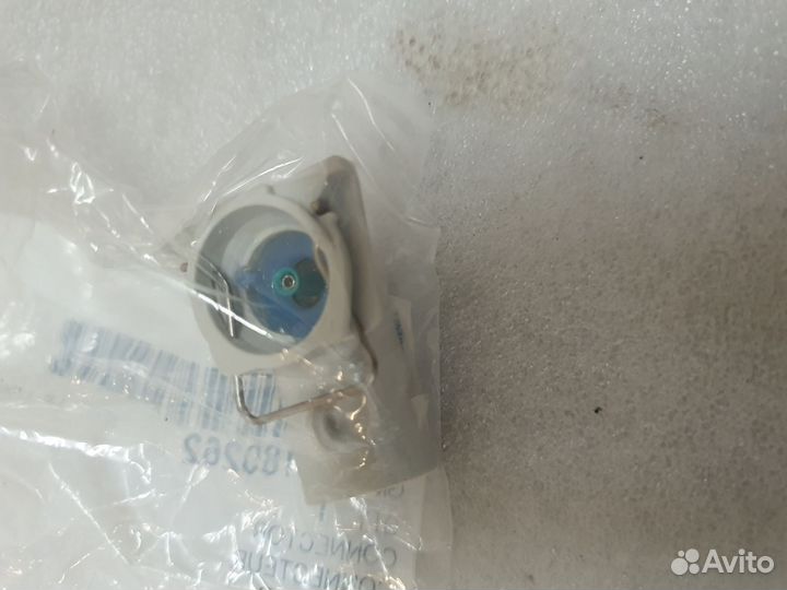 Разъём амортизатора Tahoe Escalade 3 GMT900