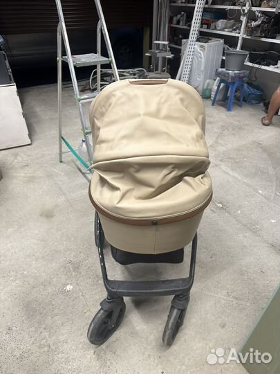 Продам коляску 3 в 1