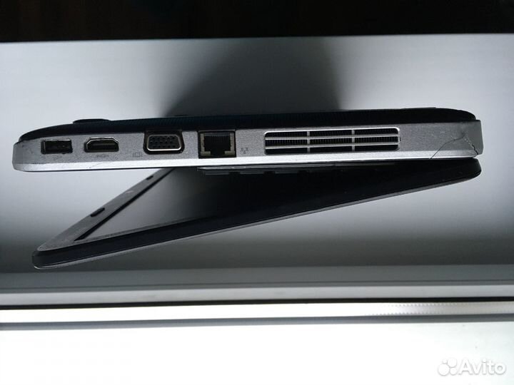 Ноутбук Dell Vostro1440 intel i3