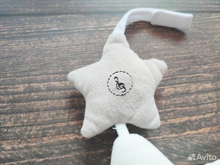 Музыкальная подвесная погремушка