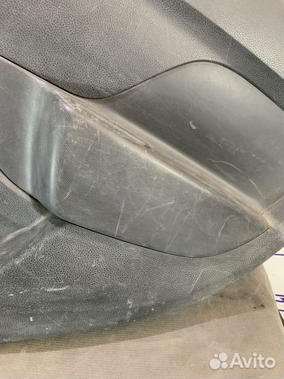 Обшивка задней правой двери Renault Logan 2