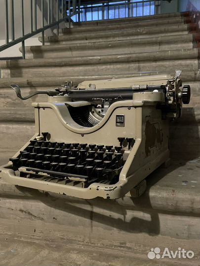 Печатная машинка Olivetti M40 (1930-е)