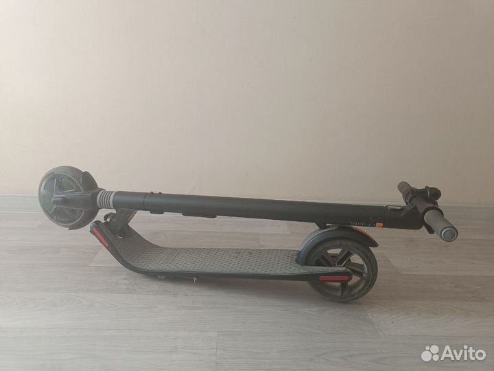 Электросамокат ninebot es1