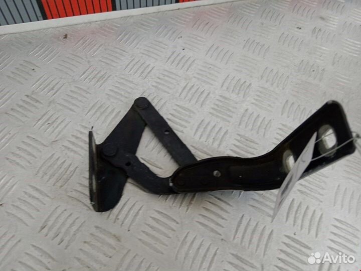 Петля капота правая для Renault Master 2