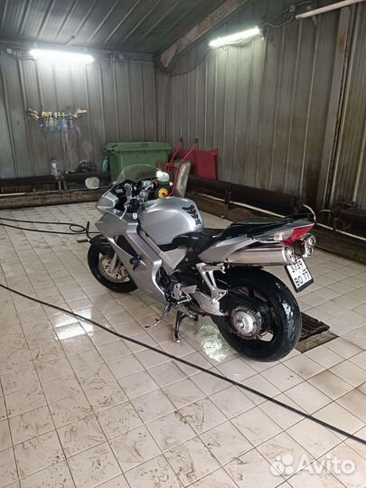 Honda VFR 800