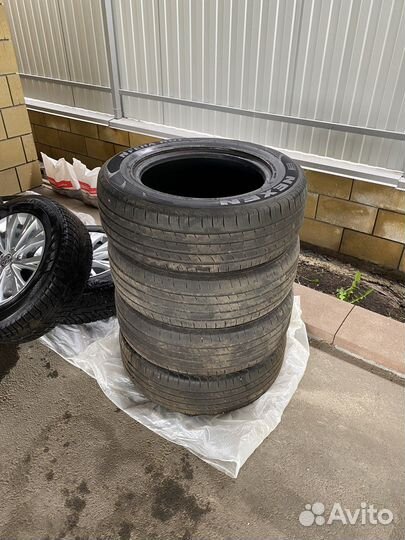 Nexen N Fera RU1 235/65 R17 108V