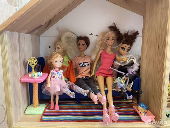 Кукольный домик IKEA с LOL и Barbi игрушками