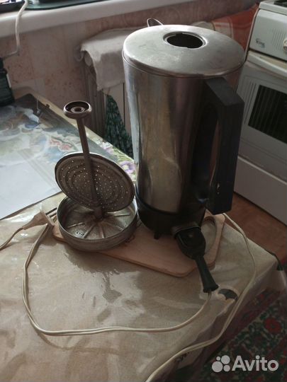 Чайник электрический бу