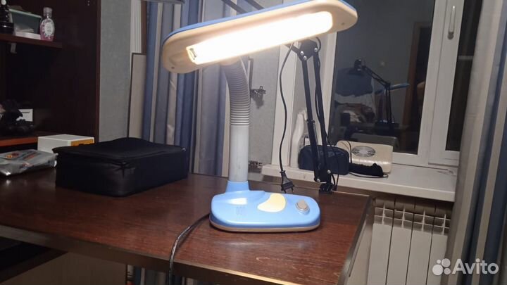 Лампа настольная