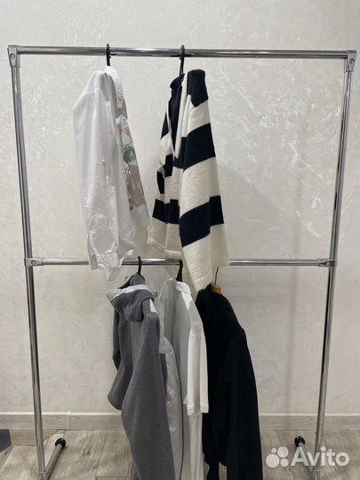 Вешалка для одежды напольная, металлическая