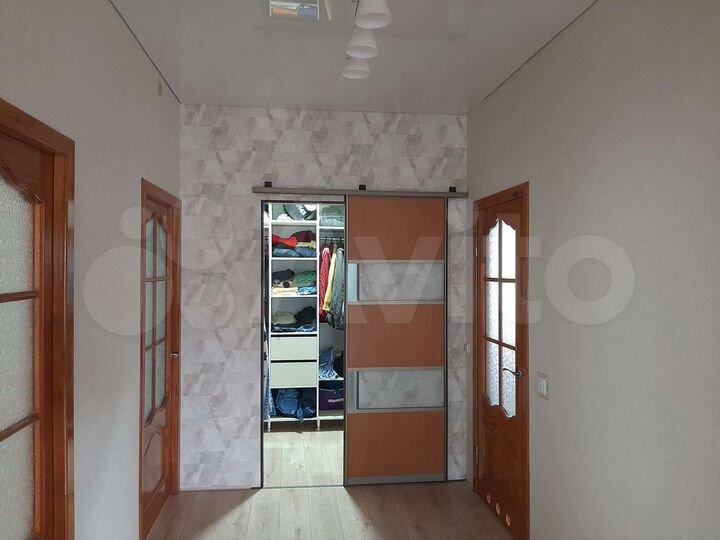 Дом 218 м² на участке 16 сот.