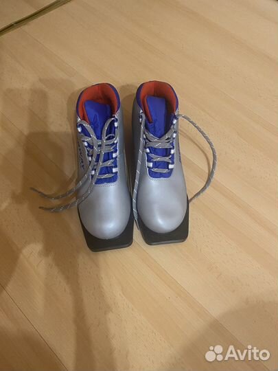 Новые лыжные ботинки Nordwey