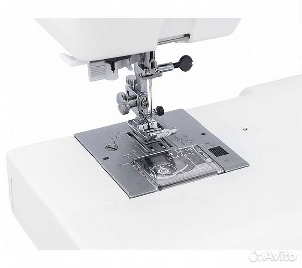 Швейная машина Janome 90E белый