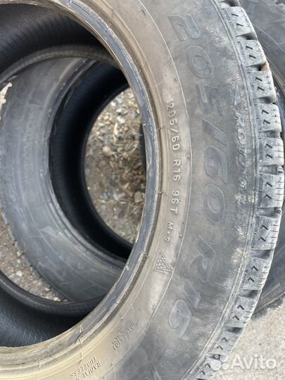 Pirelli Ice Zero 205/60 R16