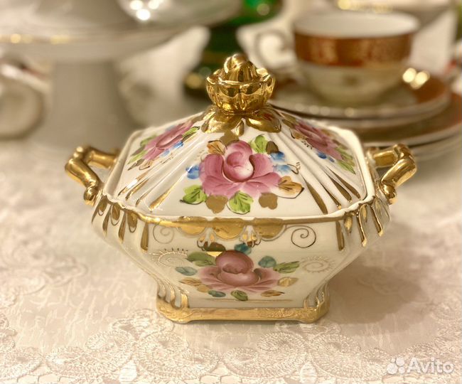 Гжель Конфетница. Салатники. Сахарница и др посуда