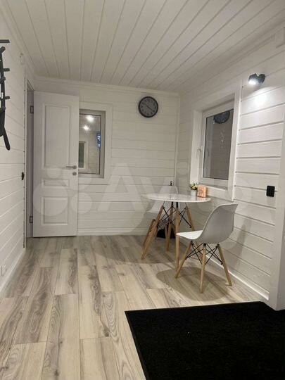 Дом 15 м² на участке 25 сот.