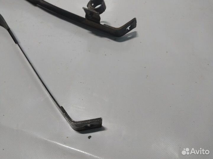 Крепление топливного бака Hyundai Solaris седан